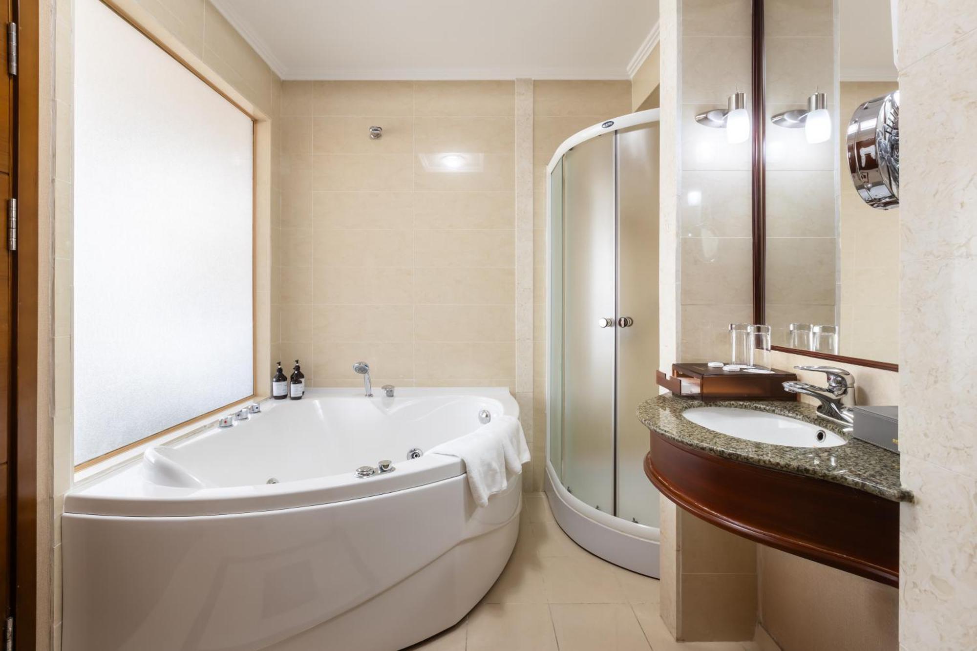Regardal Hotel Almaty Exterior photo